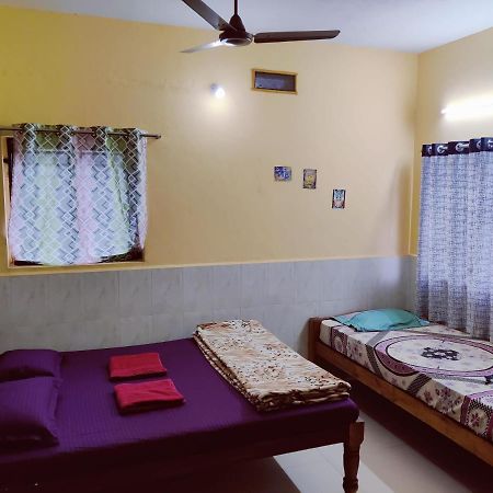 Surya Guest House 戈卡尔纳 外观 照片