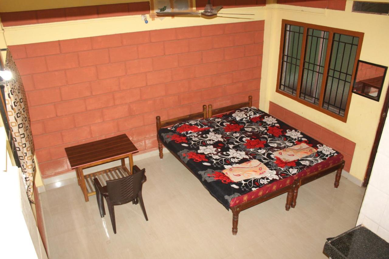 Surya Guest House 戈卡尔纳 外观 照片