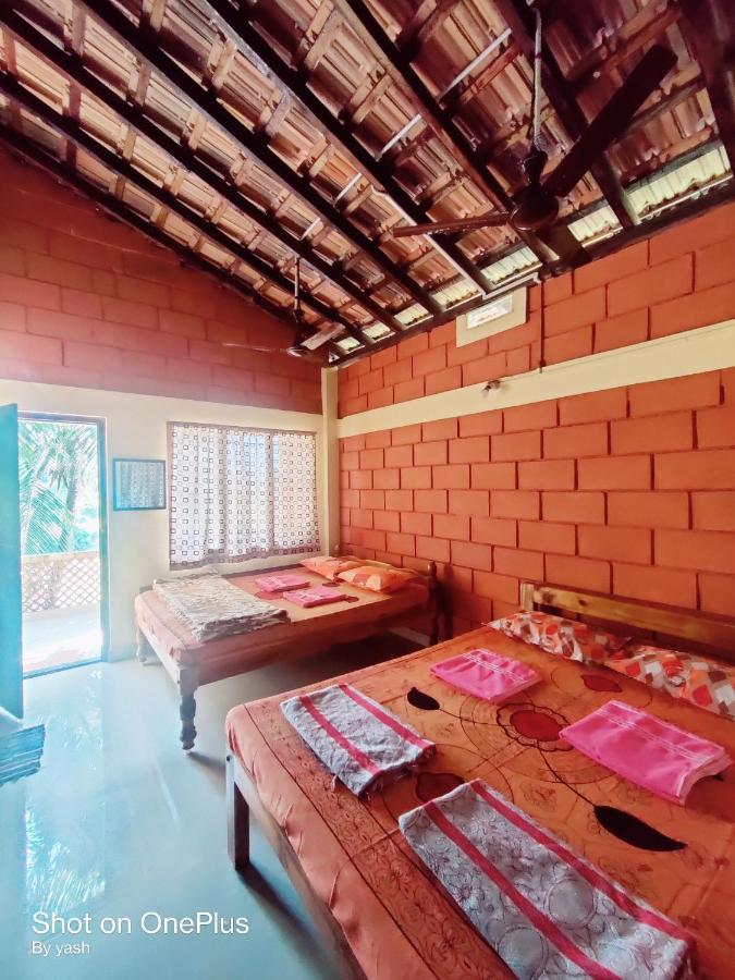 Surya Guest House 戈卡尔纳 外观 照片
